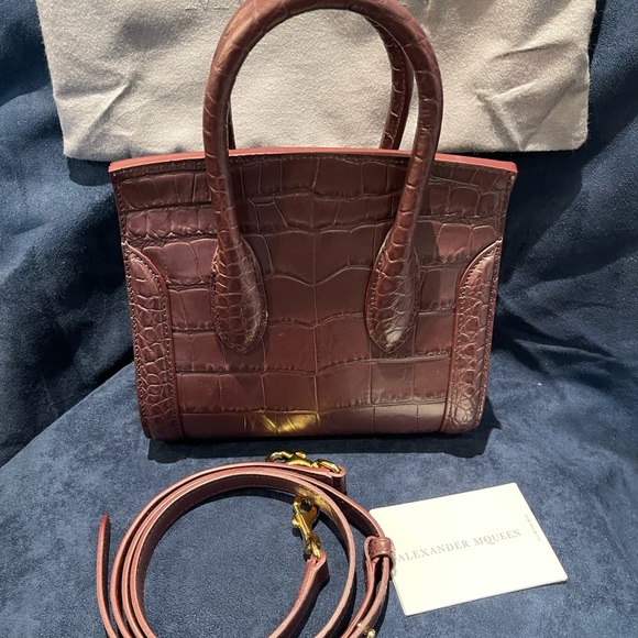 ♥️SOLD♥️AUTHENTIC MCQUEEN BURGUNDY HEROINE 21 BRAND NEW - Picture 2 of 3